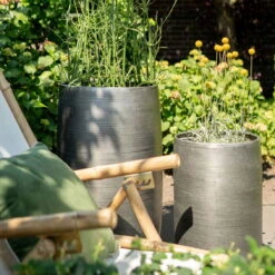 Pflanzgefäß 'Rowen', Silber, Ø 41 X H 72 Cm -LECHUZA || Wagner Verkaufsgeschäft 3210801635 3210801636 3210801637 3210801638 Pflanzgefaess Rowen silber 11 115028